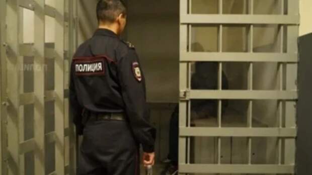 Требовал у экс-босса 38 млн рублей и написал 20 заявлений в полицию: симферопольца арестовали за вымогательство