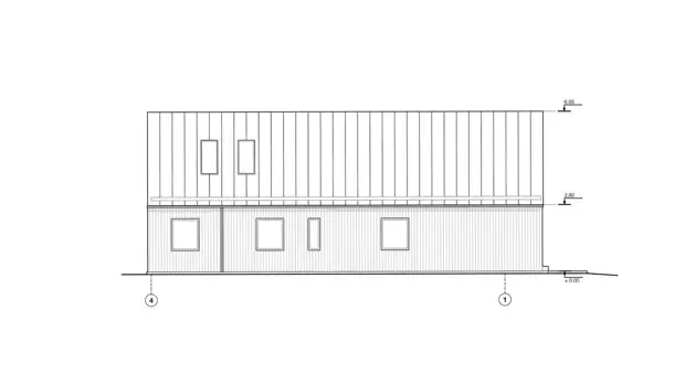 Загородный деревянный дом с террасами в Литве