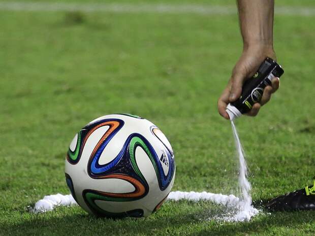 Ауты можно разыгрывать ногами, чистое игровое время, неограниченное число замен –  Нидерланды на пороге «оранжевой» революции в футболе