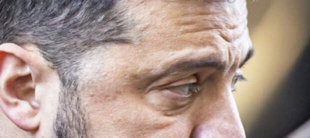 Зеленский готов обменять Донбасс на сохранение кресла президента?