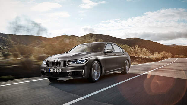 В России начали продавать BMW M760Li xDrive. Фото 1