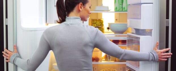 Как устранить неприятный запах из холодильника народными средствами