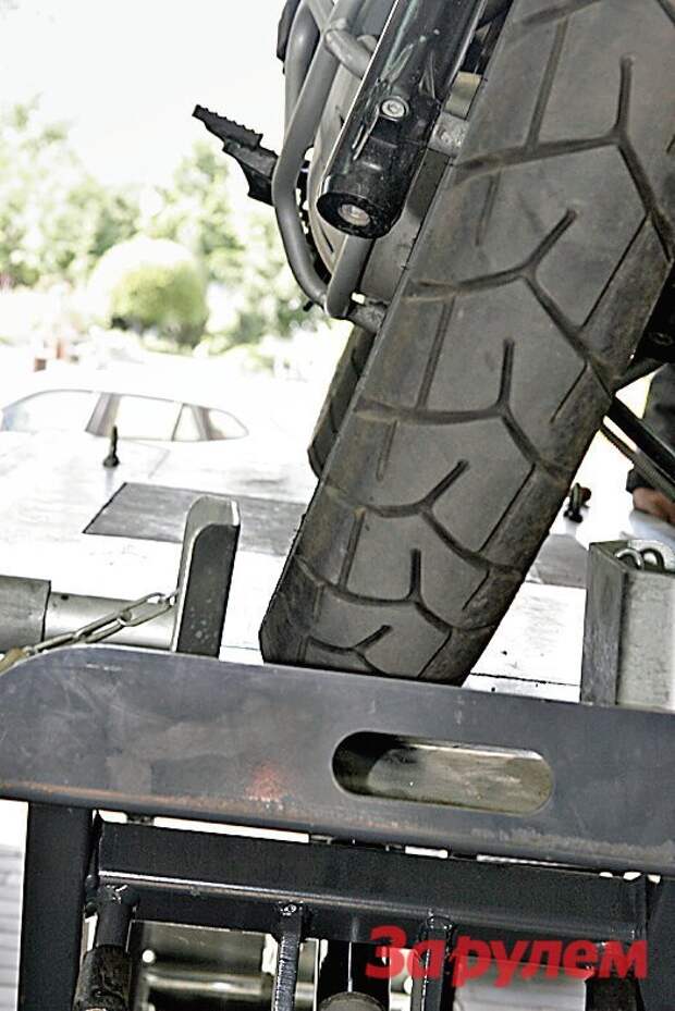 009_moto_0811_070