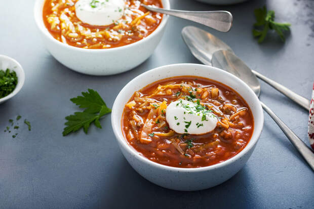 Эксперт Кузнецова: простоявший ночь на плите суп подлежит утилизации