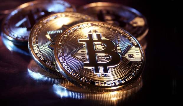 Майнерам осталось добыть 10% биткоина