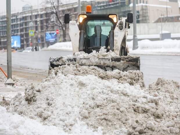 Более полумиллиона рублей взыскали в Тюмени за нарушения по уборке снега