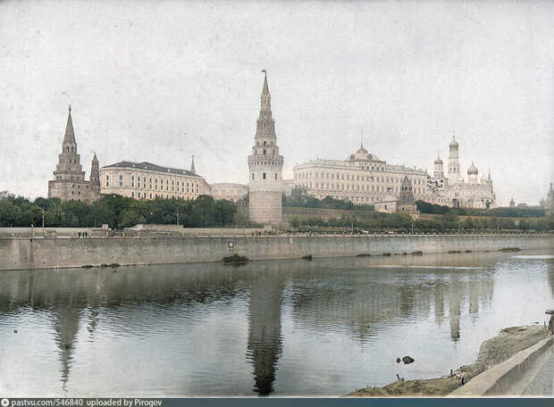 Цветные дореволюционные фотографии Москвы. Раскрасил их с помощью нейросети! #203