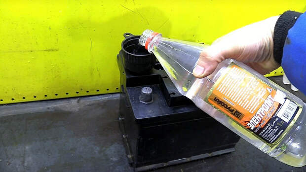 Как оживить севший аккумулятор с помощью обычной соды