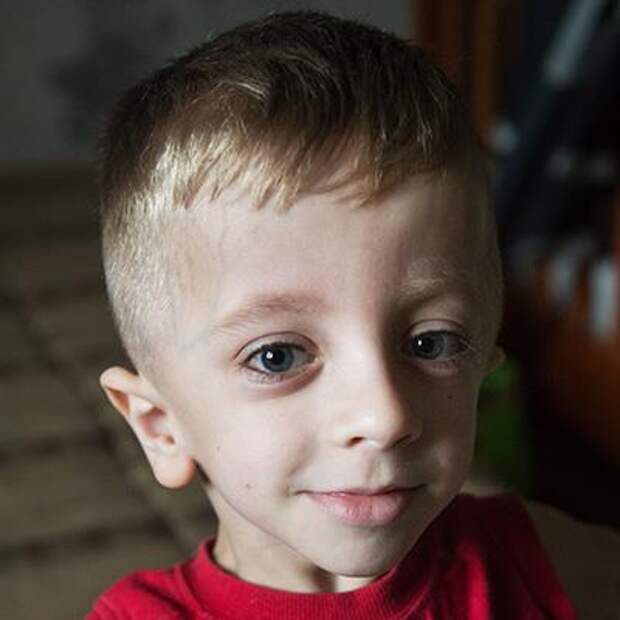 Артем Несин, 6 лет, несовершенный остеогенез, требуется курсовое лечение, 381 546 ₽