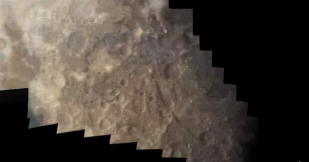 Фото: JAXA / Мозаика, составленная из снимков, сделанных оптической навигационной системой Hiten во время падения станции на поверхность Луны 10 апреля 1993 года. Белая точка внизу справа - место столкновение