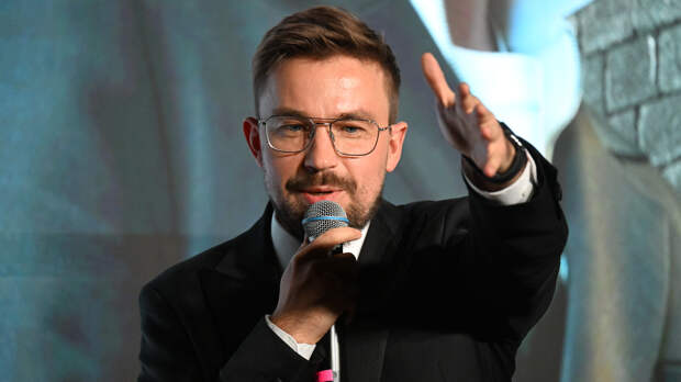 Терраса размером с трешку: Александр Петров рассказал о своем новом доме