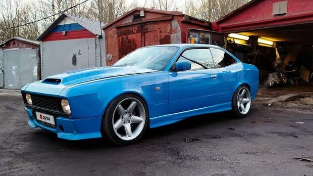 BMW оформили в стиле АЗЛК-2140 «Москвич»