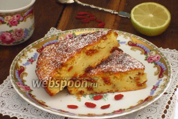 Фото Яблочный пирог с ягодами годжи
