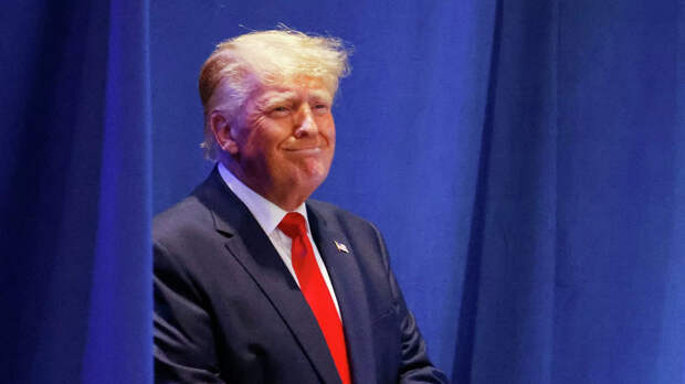 Дональд Трамп выступает на съезде республиканцев Северной Каролины Дональд Трамп выступает на съезде республиканцев Северной Каролины - РИА Новости, 1920, 11.06.2021
