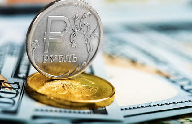 Центробанк установил курс рубля к доллару и евро без биржевых торгов