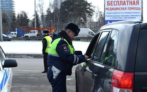 Может ли инспектор требовать диагностическую карту при проверке документов?