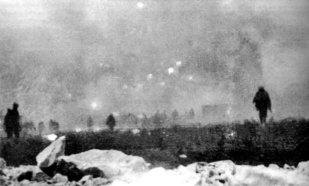 3.jpg Наступление британской пехоты в газовом облаке, 1915.