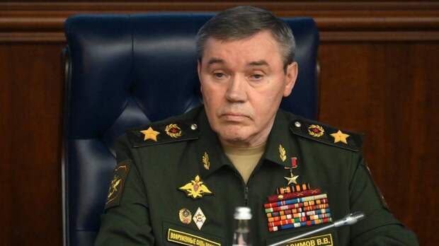 Герасимов проинспектировал группировку войск «Запад» в зоне спецоперации