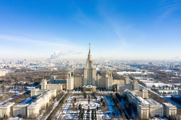 Гидрометцентр сообщил, что во вторник в Москве возможен туман и до 6°C