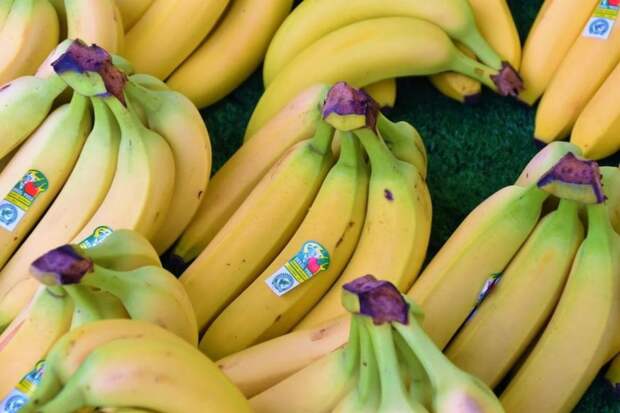 Нутрициолог Гусакова: людям с артритом или астмой полезно есть бананы