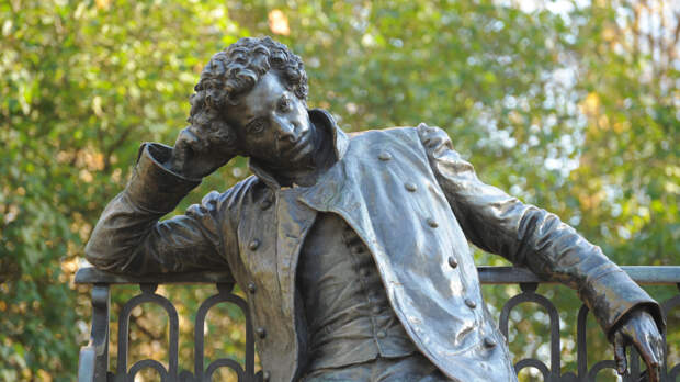 Последний потомок Пушкина: «В Европе никто не вспоминает поэтов через 200 лет»