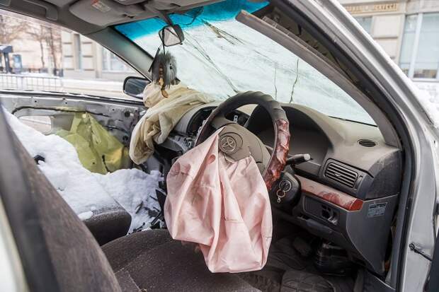 Неизвестный мужчина найден в сгоревшем автомобиле на трассе Веселовское–Светлое