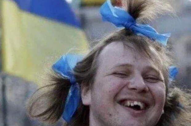 Юродивая на празднике спорта