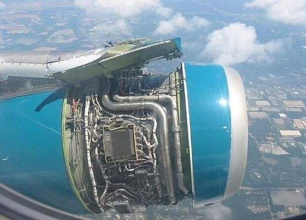 Самые безумные фотографии, сделанные пассажирами в самолетах авиация, забавно, необычное на борту, неожиданно, пассажиры, происшествия, рейс, самолет