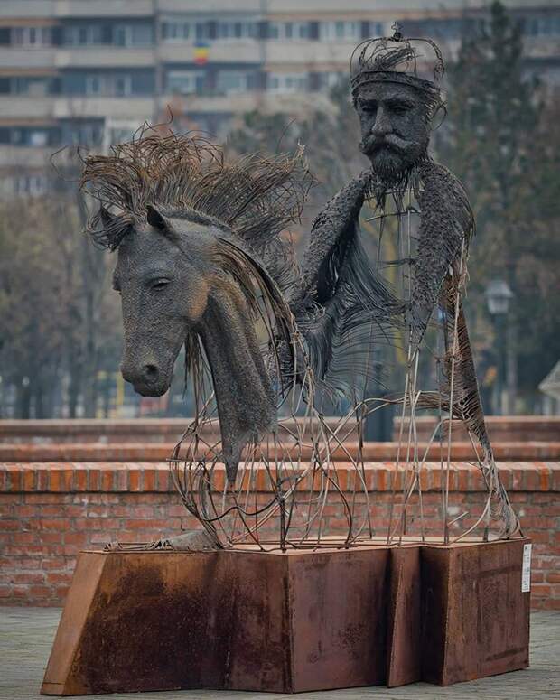 Проволочные скульптуры Дариуса Хулеа