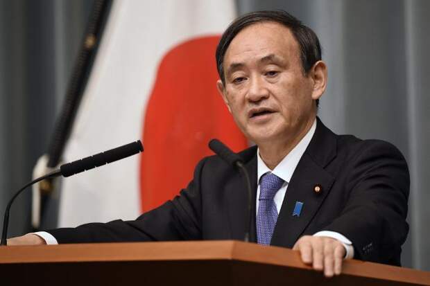 Главный секретарь кабинета министров Японии Йошихиде Суга
