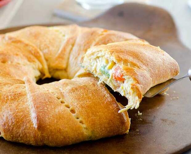 Картинки по запросу chicken pot pie crescent ring