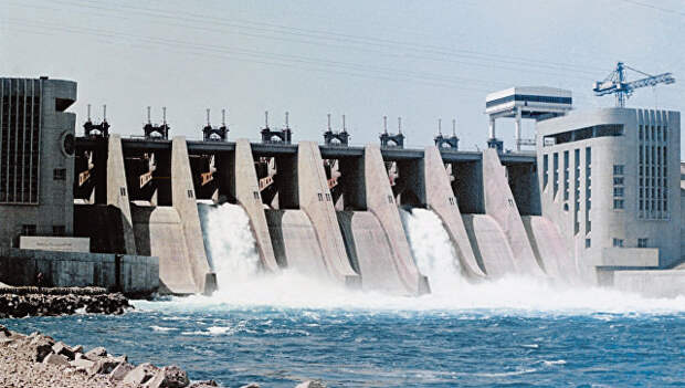 ГЭС в Сирии на реке Евфрат. Архивное фото