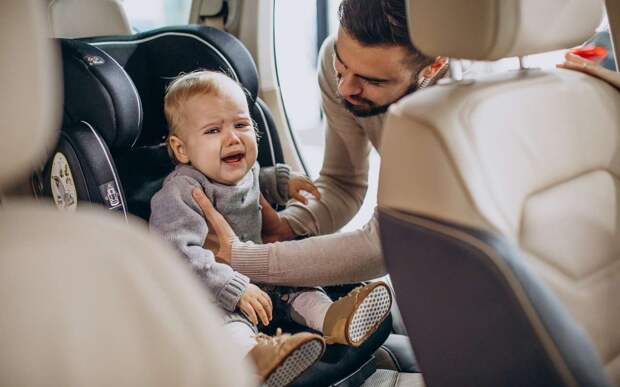 Детское автокресло: правила и штрафы в 2026 году