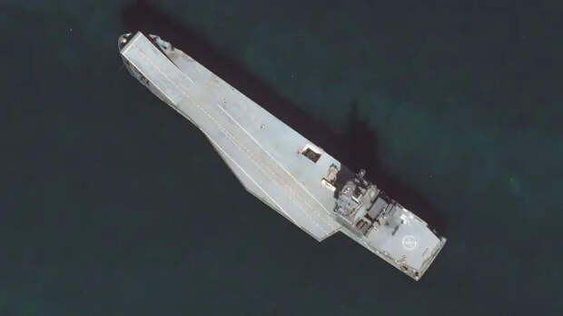 Американцы поразили корабль-матку и корабль-базу, лишая иранцев флота