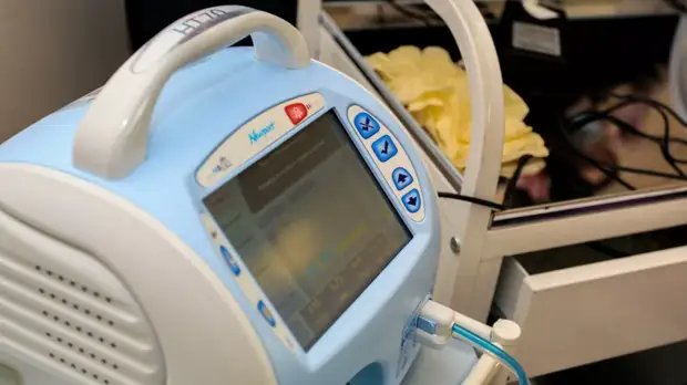 Свердловская область закупила 100 аппаратов ИВЛ