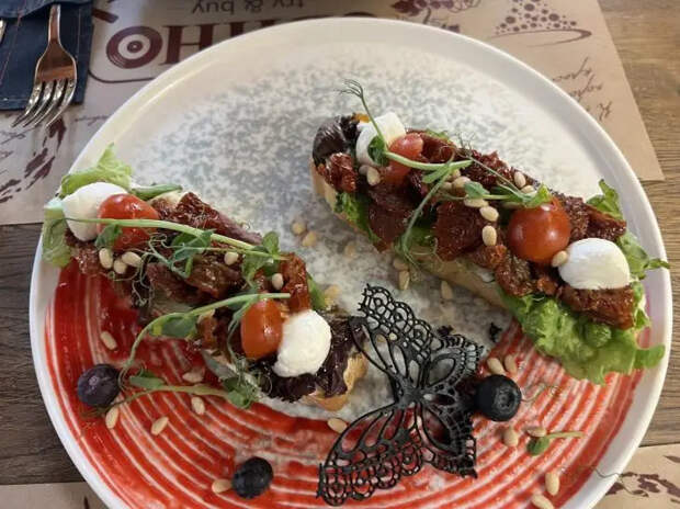 Многие винят в постоянном чувстве голода стресс или привычку перекусывать