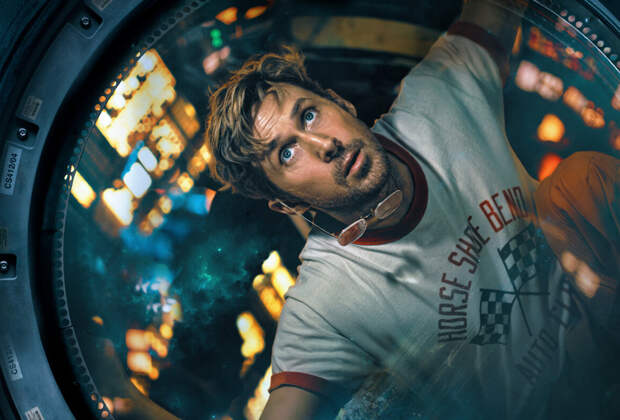 В кино — «Проект "Конец света"» с Райаном Гослингом. Почему в этот блокбастер влюбились зрители во всем мире?