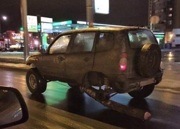 сломанное авто