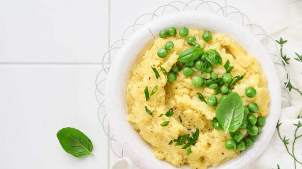 Картофельное пюре с зеленым горошком: рецепт гарнира, который исчезает первым