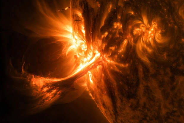 Грядёт первая мощная магнитная буря 2026 года: облако плазмы ударит по Земле 20 января