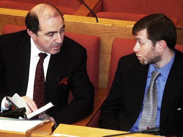 Борис Безеовский вместе с Романом Абрамовичем на заседании Госдумы