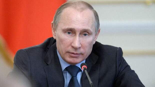 Путин: зарплата врачей в 2018 году должна быть 200% от средней по региону