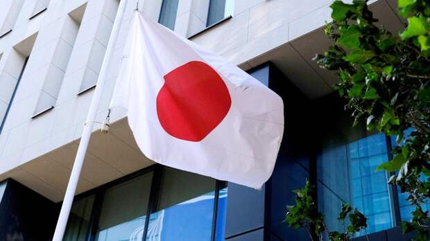 Рейтинг правительства Японии рухнул до рекордно низкого уровня