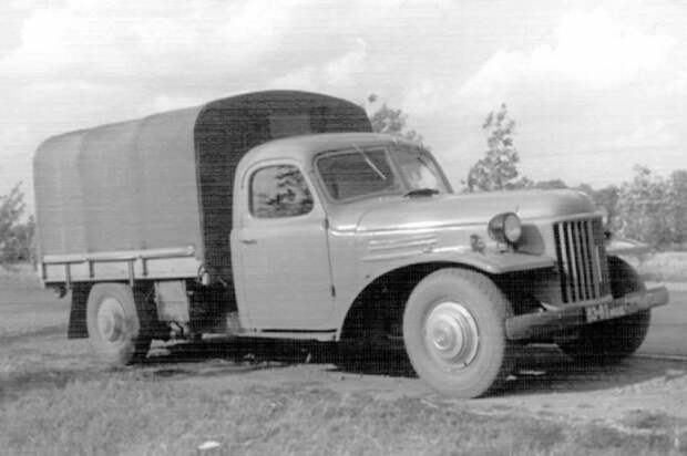 Первый скоростной грузовой ЗИЛ – шасси от ЗИС-115, кабина от ЗИЛ-157. Максималка – 120 км/ч, полезная нагрузка – порядка полутора тонн СССР, авто, грузовик, зил, зис, разработки, топливо, чебурашка
