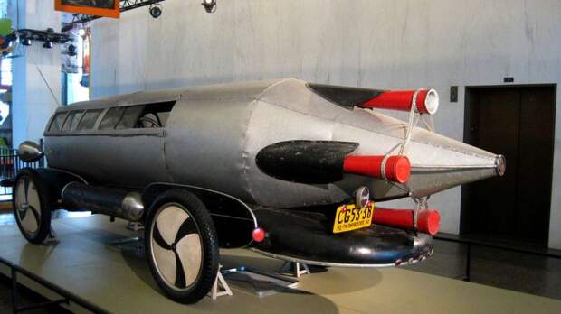 Ракетомобиль братьев Хунджерфорд реактивный автомобиль, реактивный двигатель