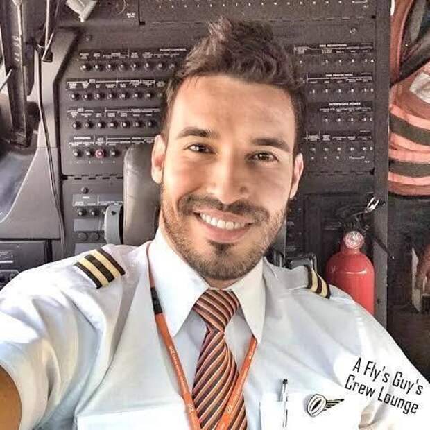 25.  Самый сексуальный пилот селфи Бразилия - Gol Transportes Aéreos люди, пилоты, стюардессы