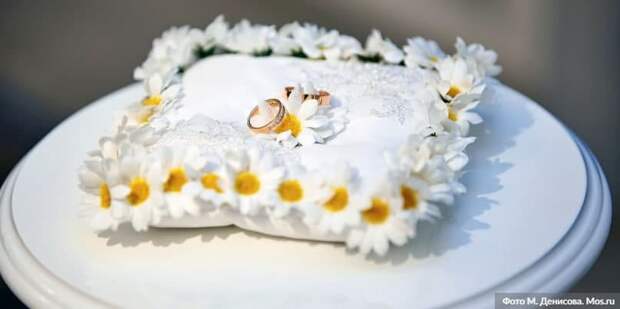 В Москве за 20 лет более 12 тыс пар заключили брак в новогодние праздники Фото: М. Денисов mos.ru