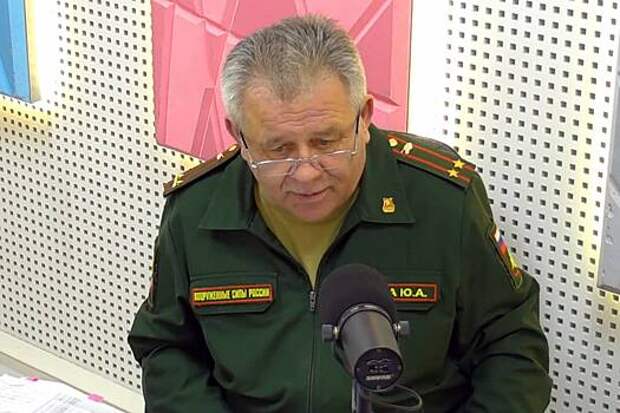 Военком в российском городе «заминировал» свой военкомат