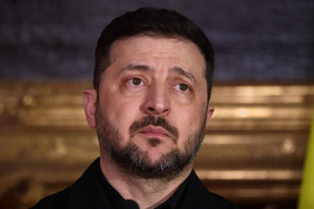 Зеленский: получение Киевом оружия может быть затруднено из-за ситуации в Иране