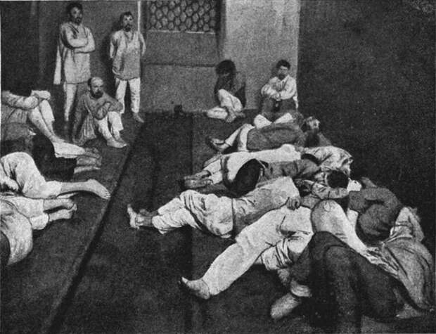 7.11.1902 в Туле, по инициативе местного врача Фёдора Архангельского, открылся первый в России вытрезвитель под названием «Приют для опьяневших». На фото Камера для вытрезвления при Московской части Петербурга. 1910-е. история, события, фото